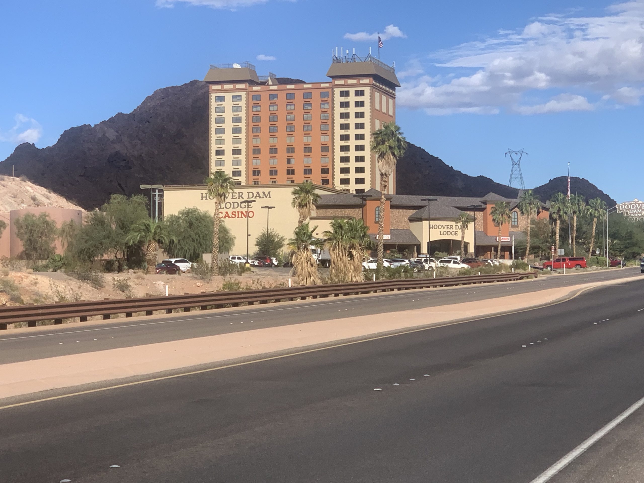 Hotel near Vegas "Hover Dam Hotel and Casino". Baumann's plein air workshop 